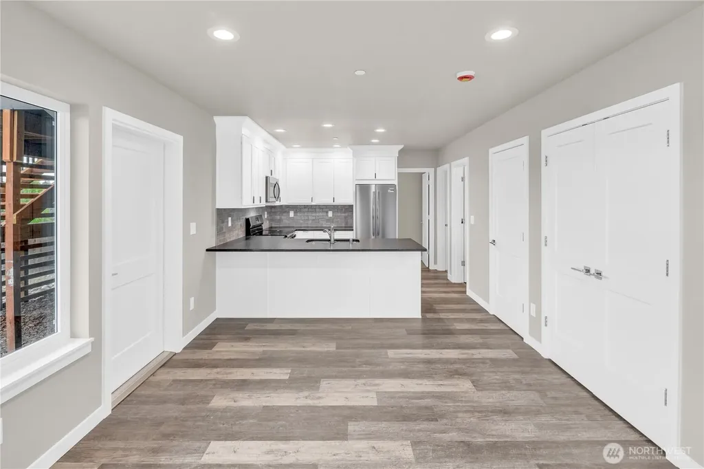 25212 138th Place SE Kent WA 98042