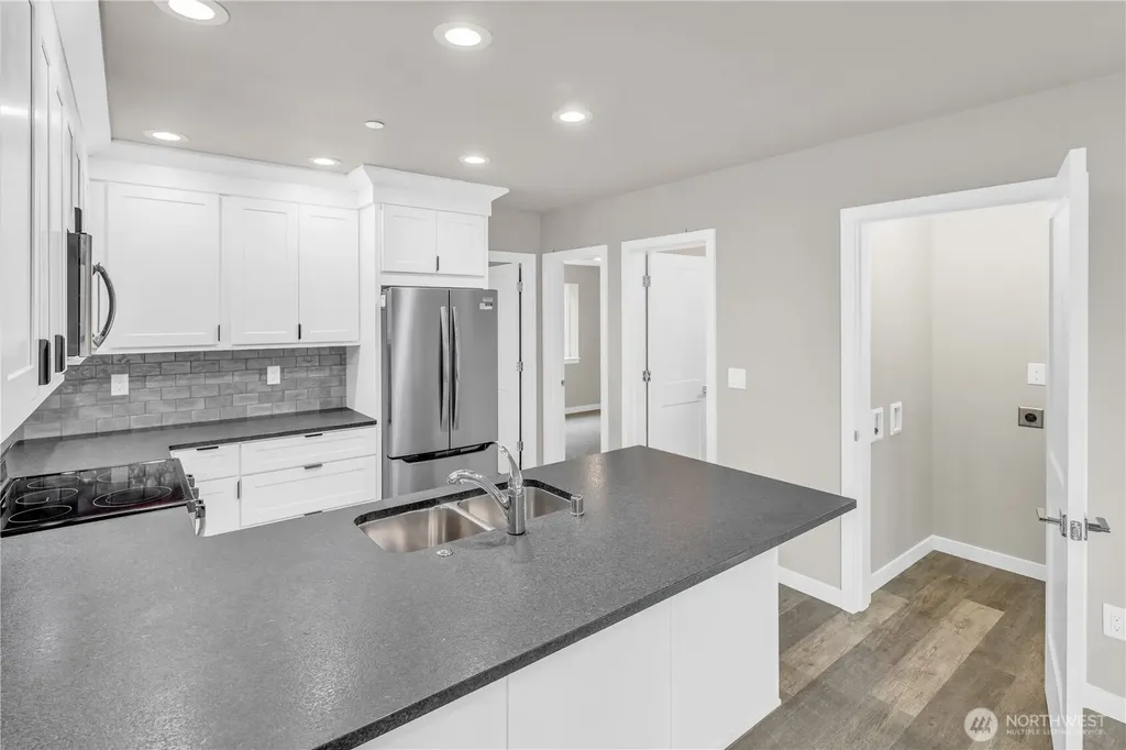 25212 138th Place SE Kent WA 98042
