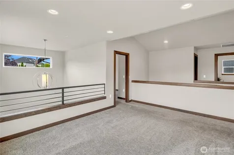 25212 138th Place SE Kent WA 98042