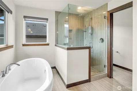 25212 138th Place SE Kent WA 98042