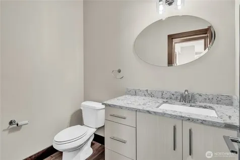 25212 138th Place SE Kent WA 98042