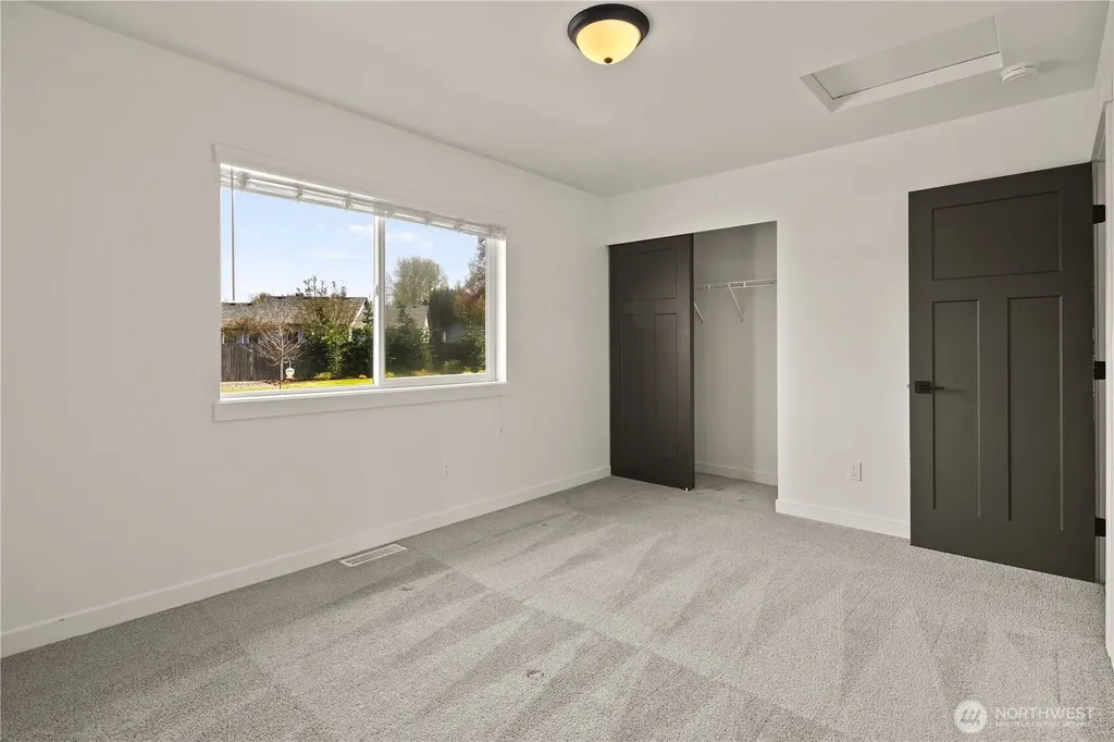 8401 152nd Avenue E Puyallup WA 98372
