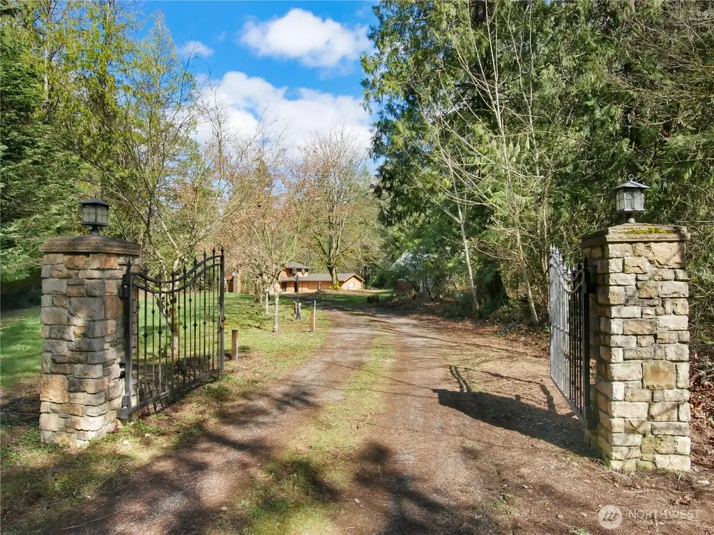 23920 SE 371 Street Enumclaw WA 98022