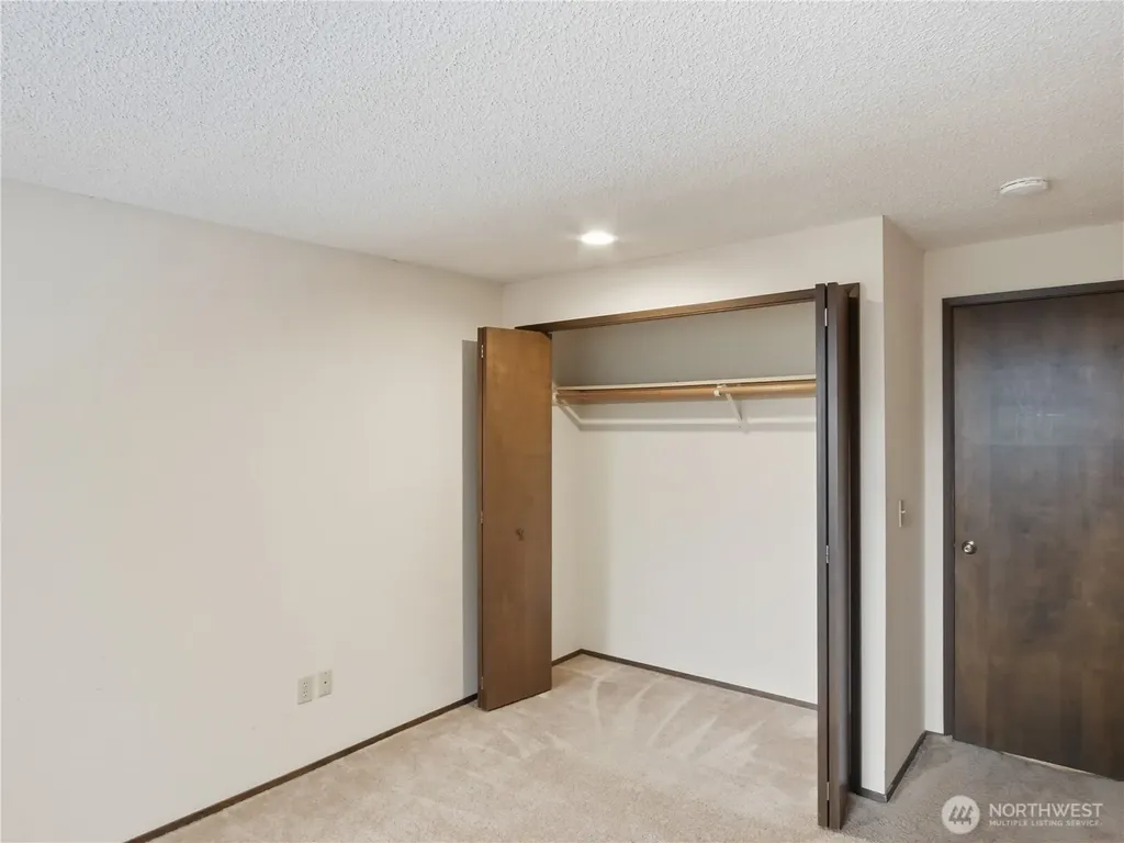 23920 SE 371 Street Enumclaw WA 98022