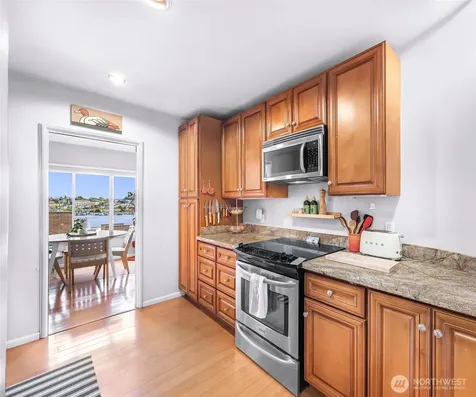 2134 Waverly Place N Seattle WA 98109