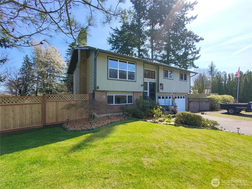 6786 La Bello Drive Lynden WA 98264