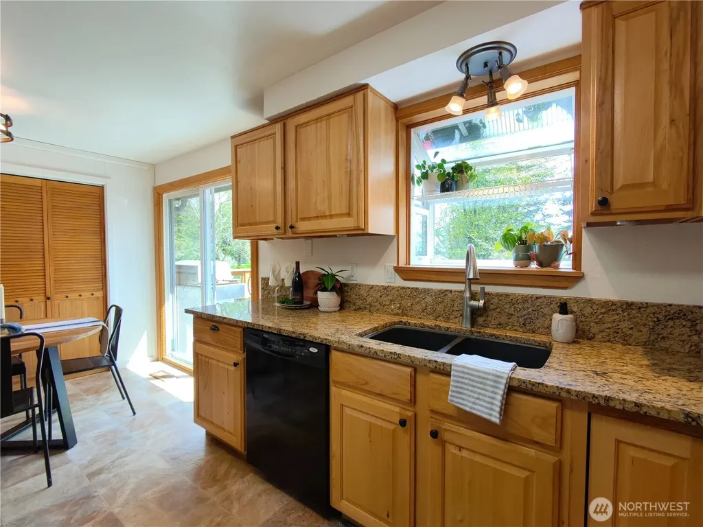 6786 La Bello Drive Lynden WA 98264