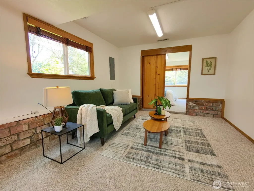 6786 La Bello Drive Lynden WA 98264