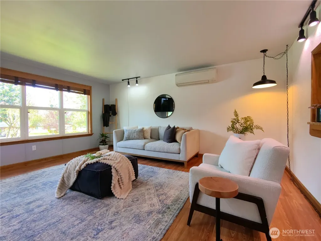 6786 La Bello Drive Lynden WA 98264