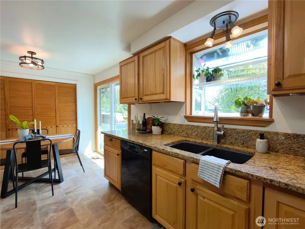 6786 La Bello Drive Lynden WA 98264