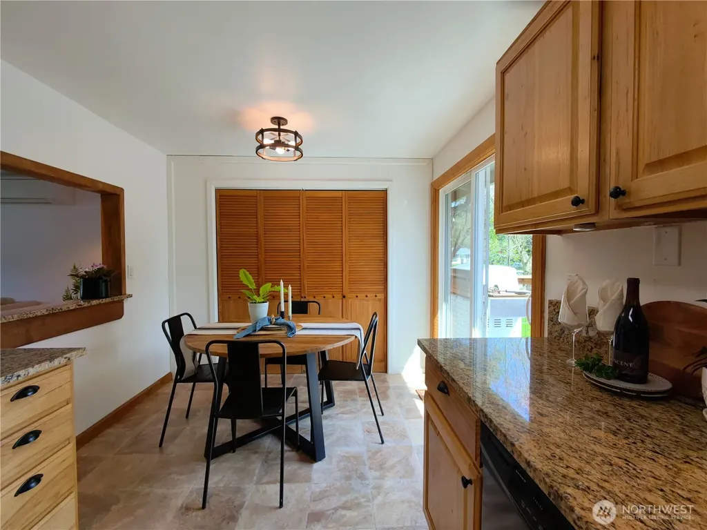 6786 La Bello Drive Lynden WA 98264