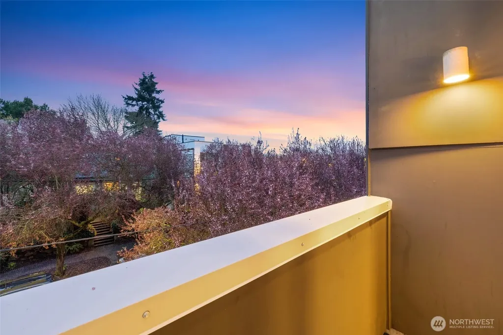 1523 NW 64th Street Seattle WA 98107