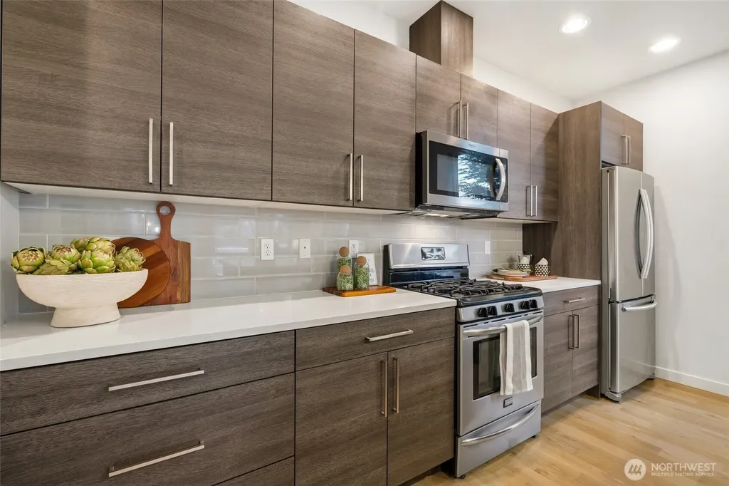 1523 NW 64th Street Seattle WA 98107