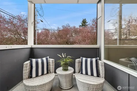 1523 NW 64th Street Seattle WA 98107