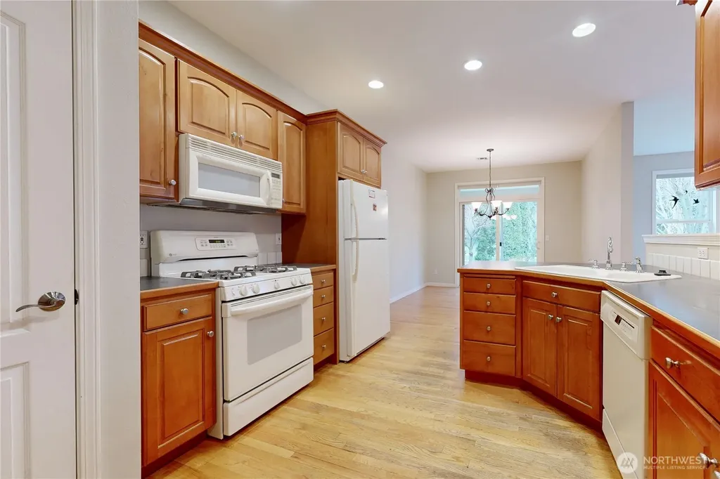 950 SE Creekside Drive College Place WA 99324
