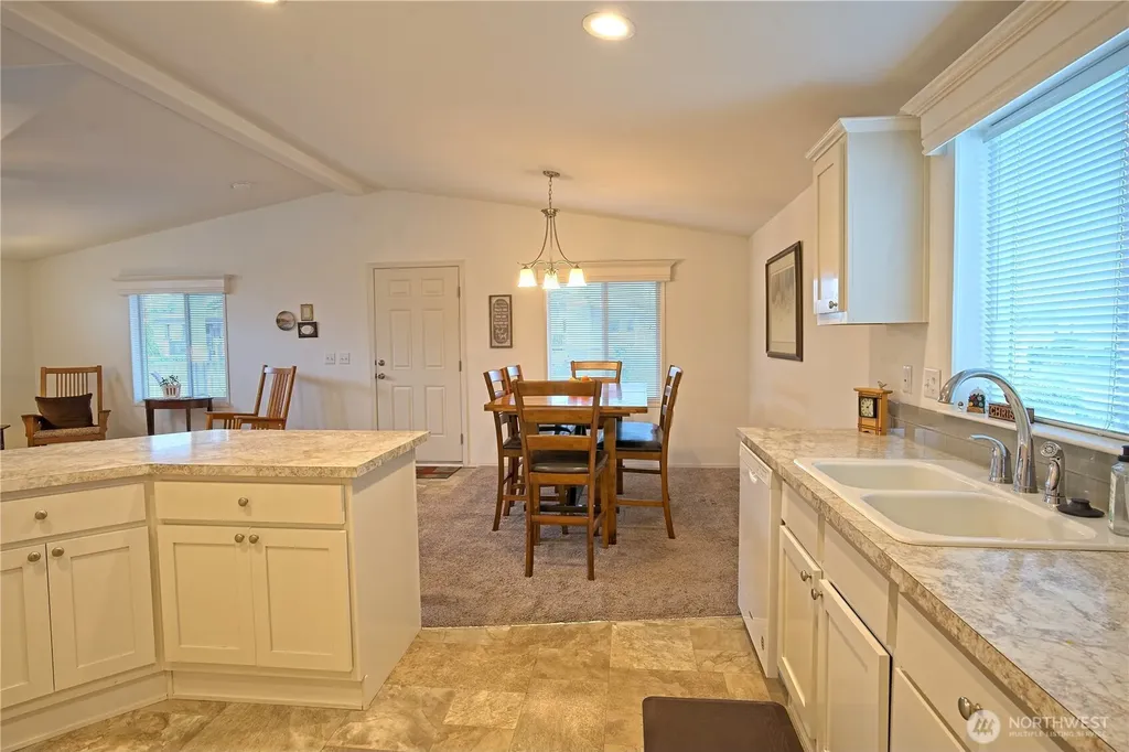 731 W. Heritage Loop Sequim WA 98382