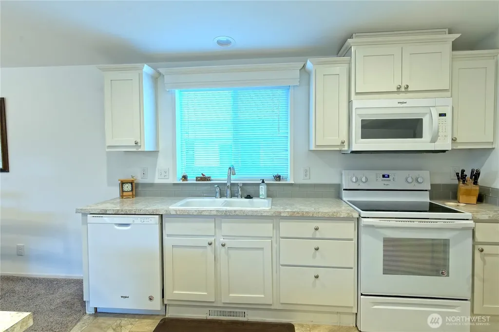 731 W. Heritage Loop Sequim WA 98382