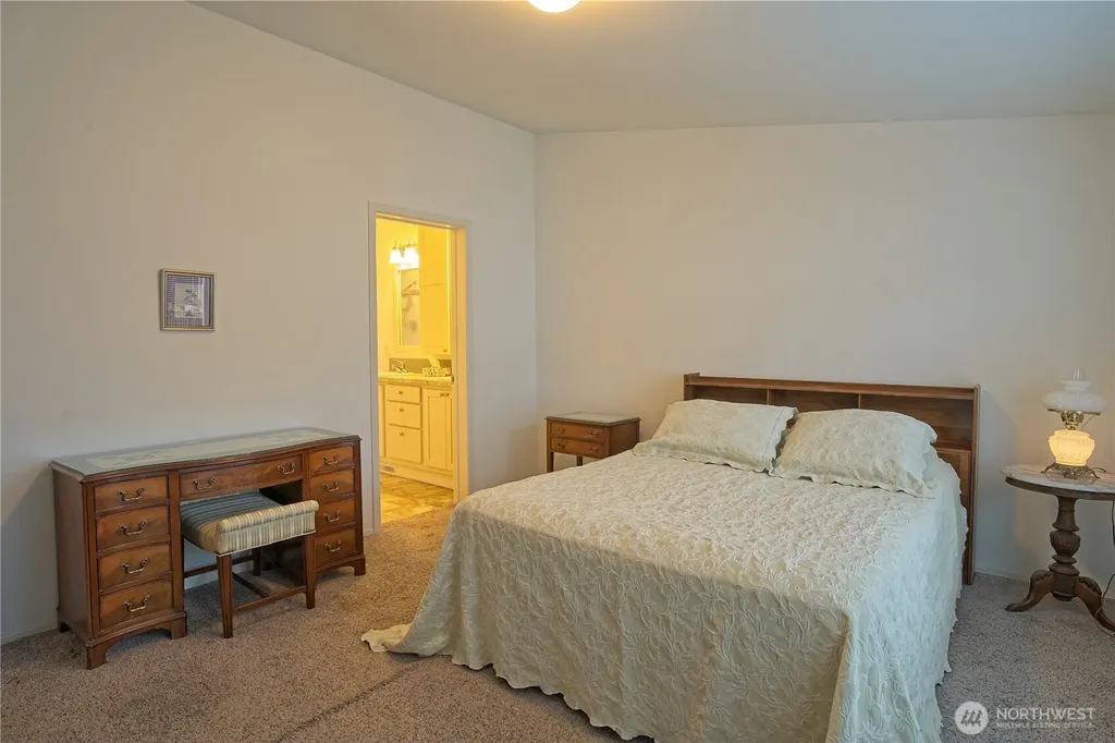 731 W. Heritage Loop Sequim WA 98382
