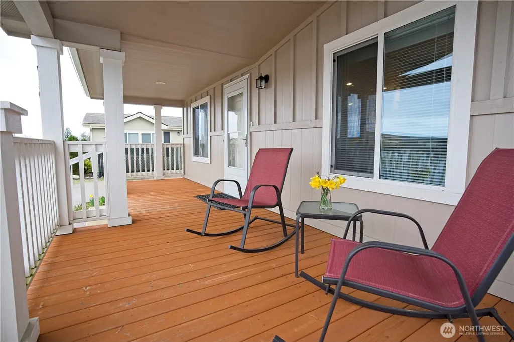 731 W. Heritage Loop Sequim WA 98382