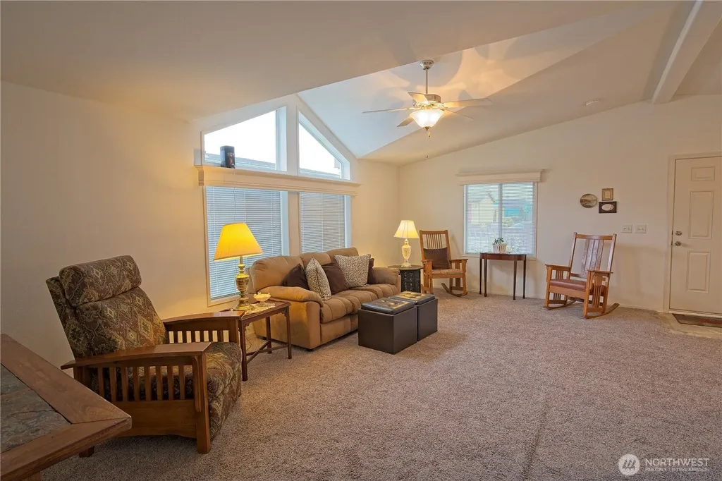 731 W. Heritage Loop Sequim WA 98382