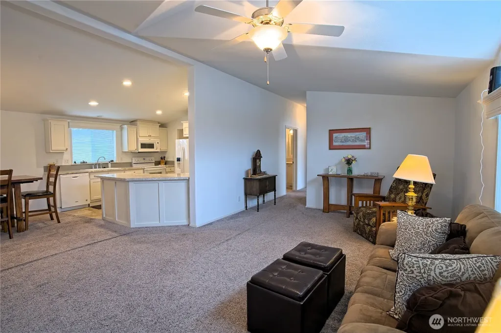 731 W. Heritage Loop Sequim WA 98382