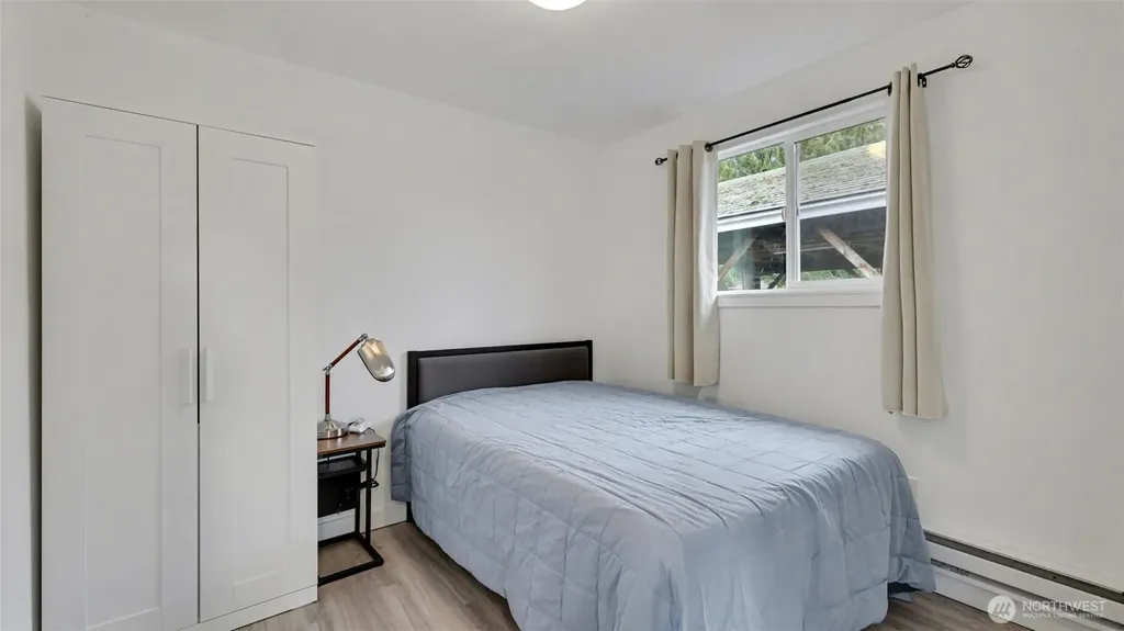 2200 NE 12th Renton WA 98056