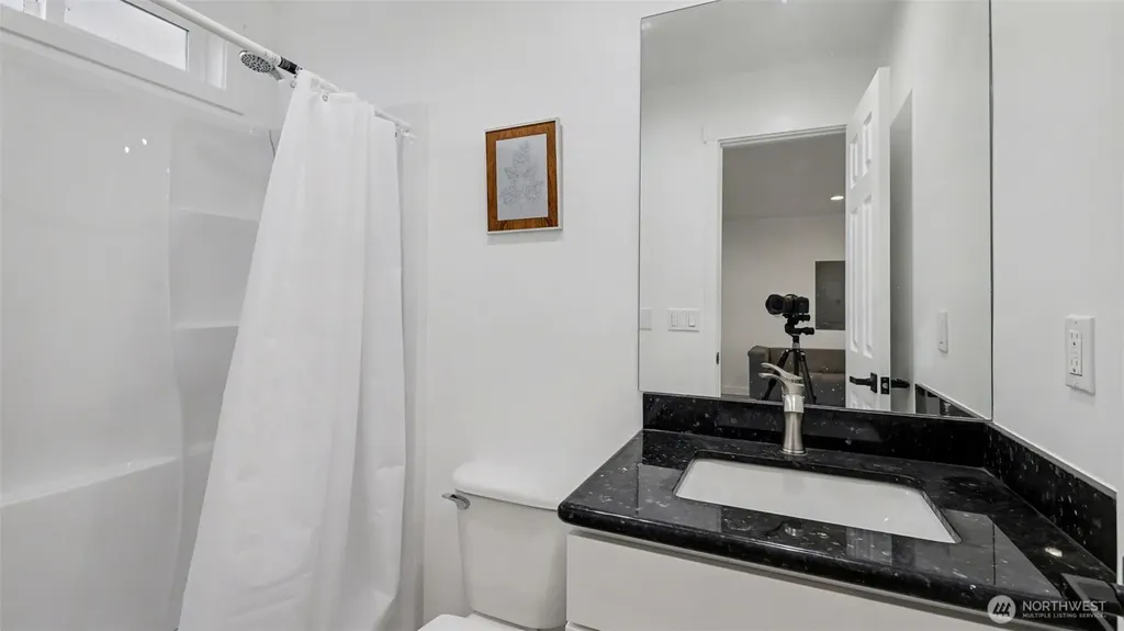 2200 NE 12th Renton WA 98056