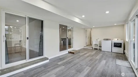 2200 NE 12th Renton WA 98056