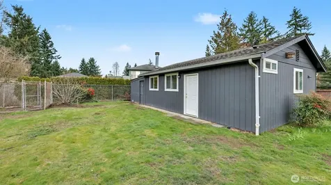 2200 NE 12th Renton WA 98056
