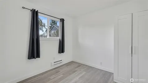 2200 NE 12th Renton WA 98056