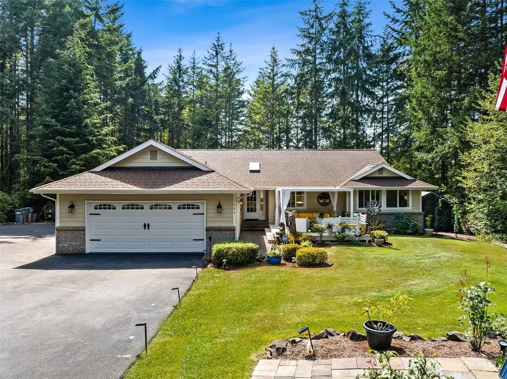 1094 SW Depot Court Port Orchard WA 98367