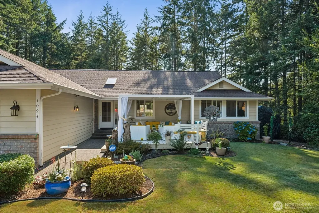 1094 SW Depot Court Port Orchard WA 98367