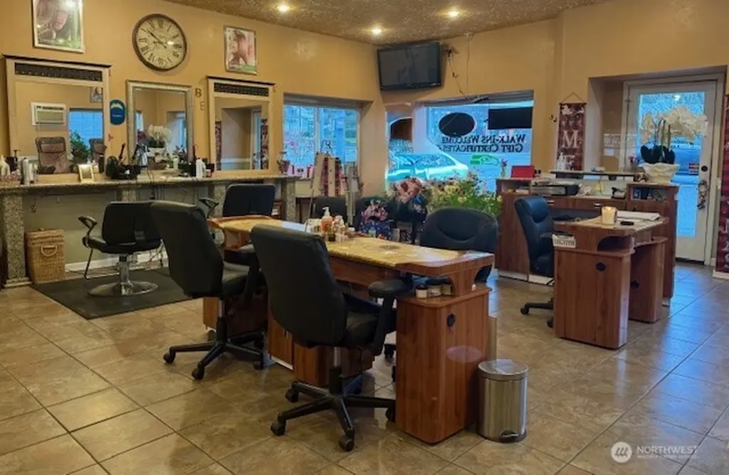 9222 Silverdale Way NW Silverdale WA 98383