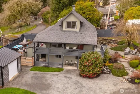 25710 Pacific Street Black Diamond WA 98010
