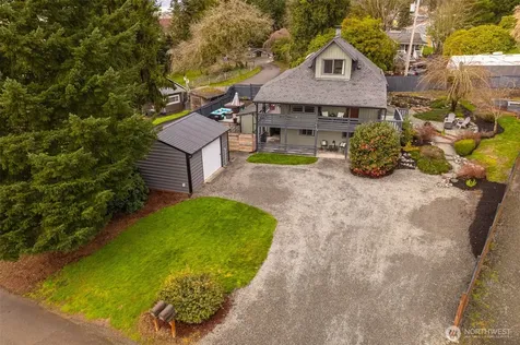 25710 Pacific Street Black Diamond WA 98010