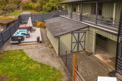 25710 Pacific Street Black Diamond WA 98010