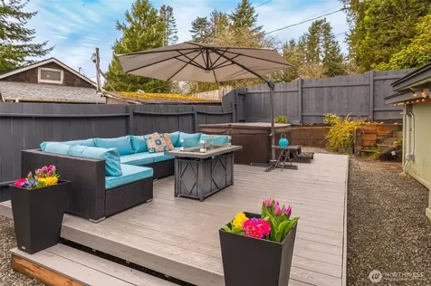 25710 Pacific Street Black Diamond WA 98010