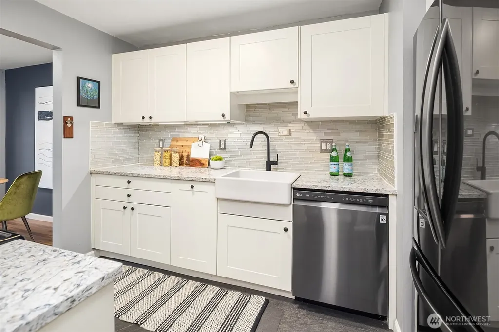 654 W Olympic Place Seattle WA 98119