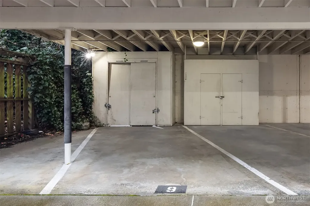 654 W Olympic Place Seattle WA 98119