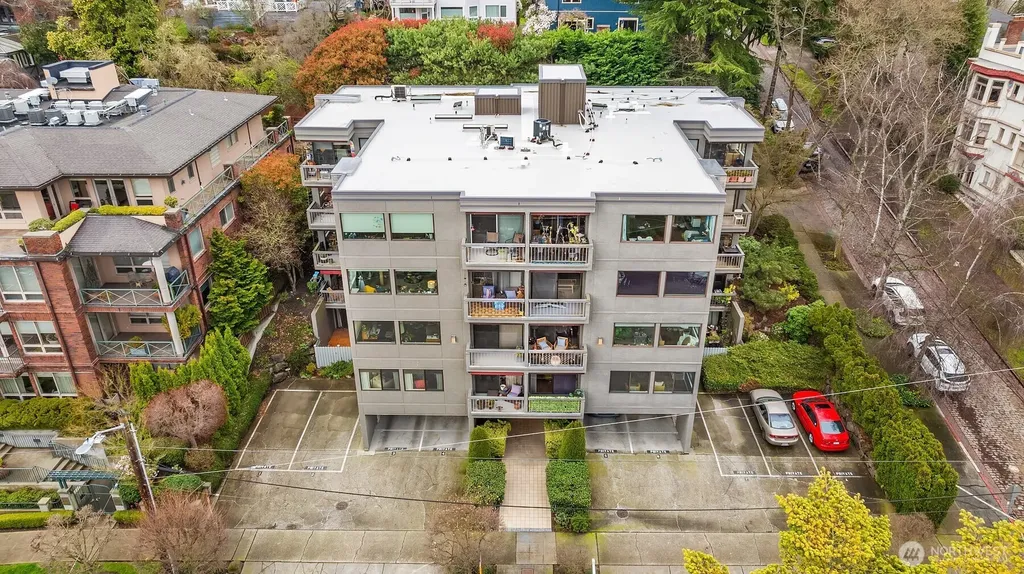 654 W Olympic Place Seattle WA 98119
