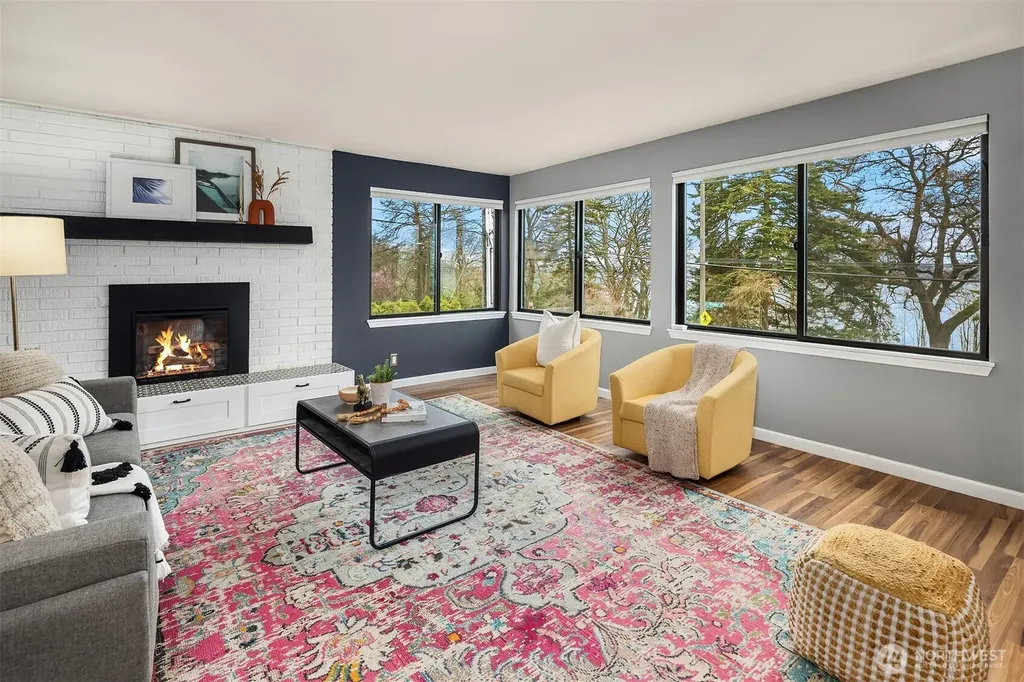 654 W Olympic Place Seattle WA 98119