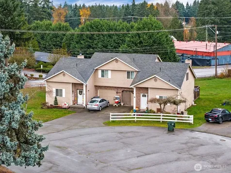 9605 52nd Avenue Ct E Puyallup WA 98373