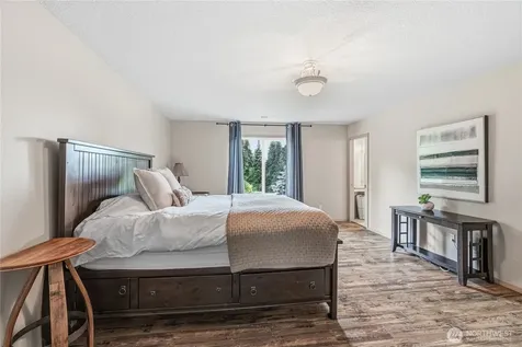 34602 NE 49th Place La Center WA 98629