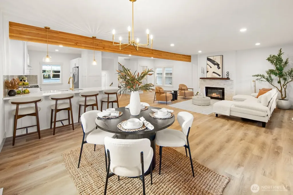 3037 21st Avenue W Seattle WA 98199