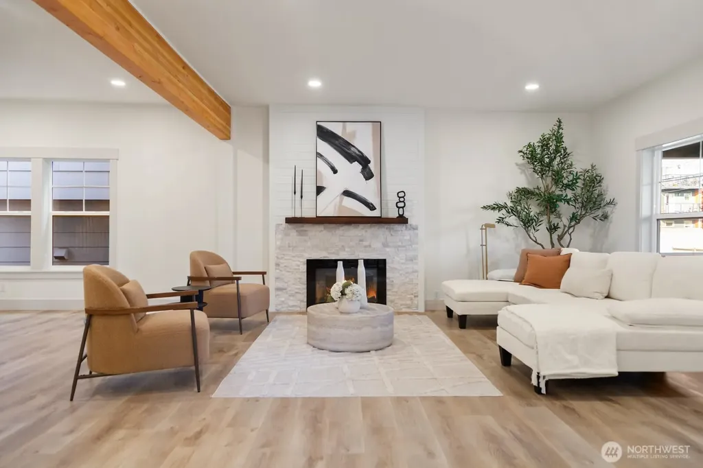 3037 21st Avenue W Seattle WA 98199