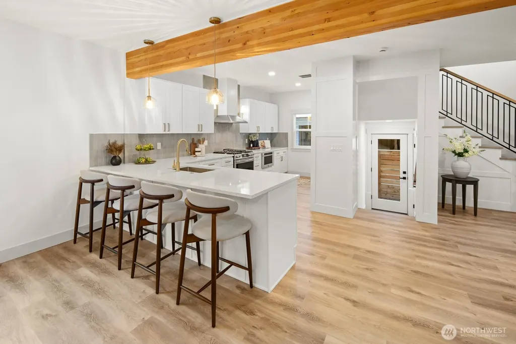 3037 21st Avenue W Seattle WA 98199