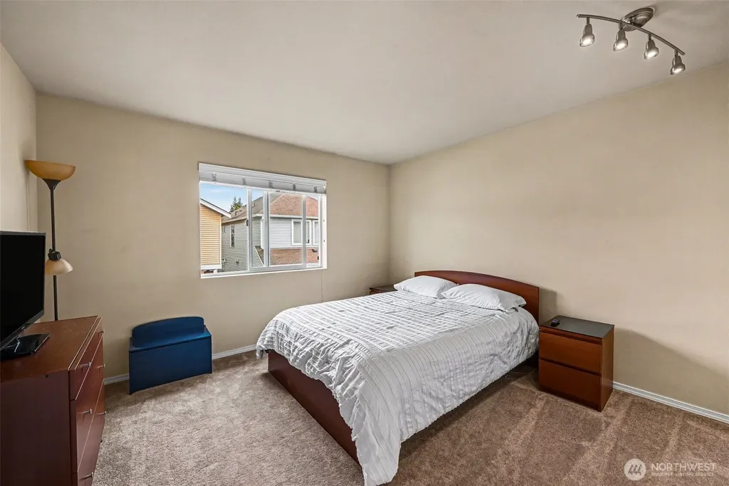 6650 Francis Avenue SE Auburn WA 98092