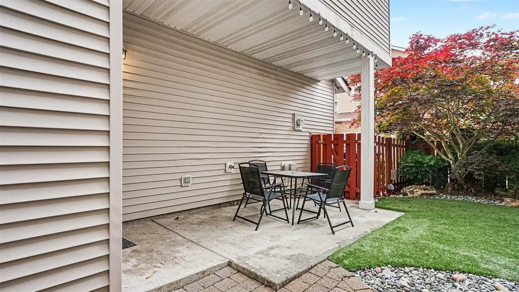 6650 Francis Avenue SE Auburn WA 98092