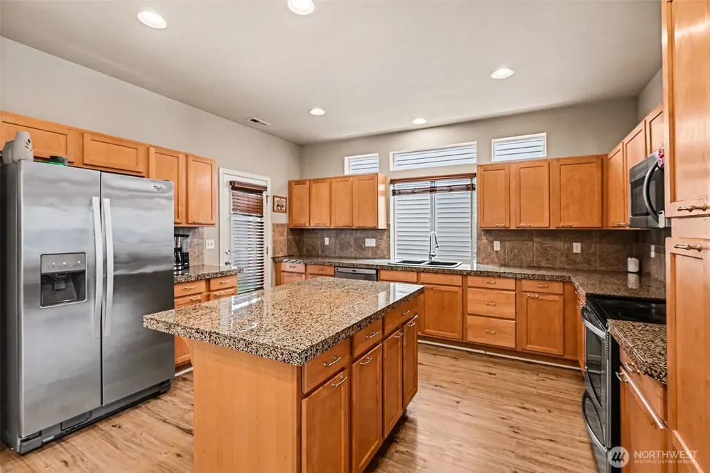 6650 Francis Avenue SE Auburn WA 98092
