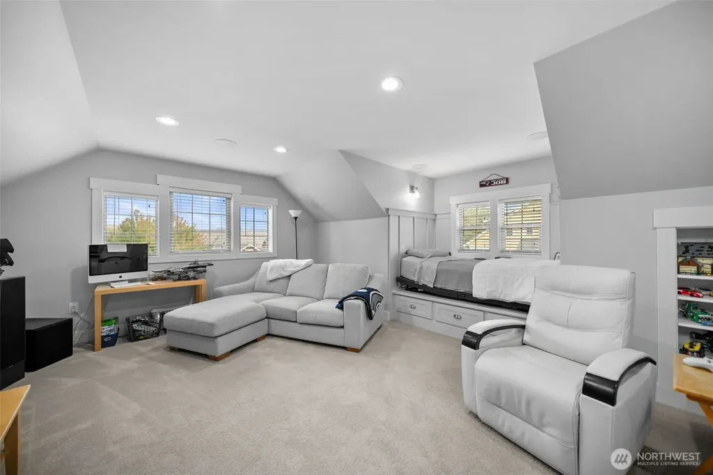 2535 Tuscany Lane Malaga WA 98828